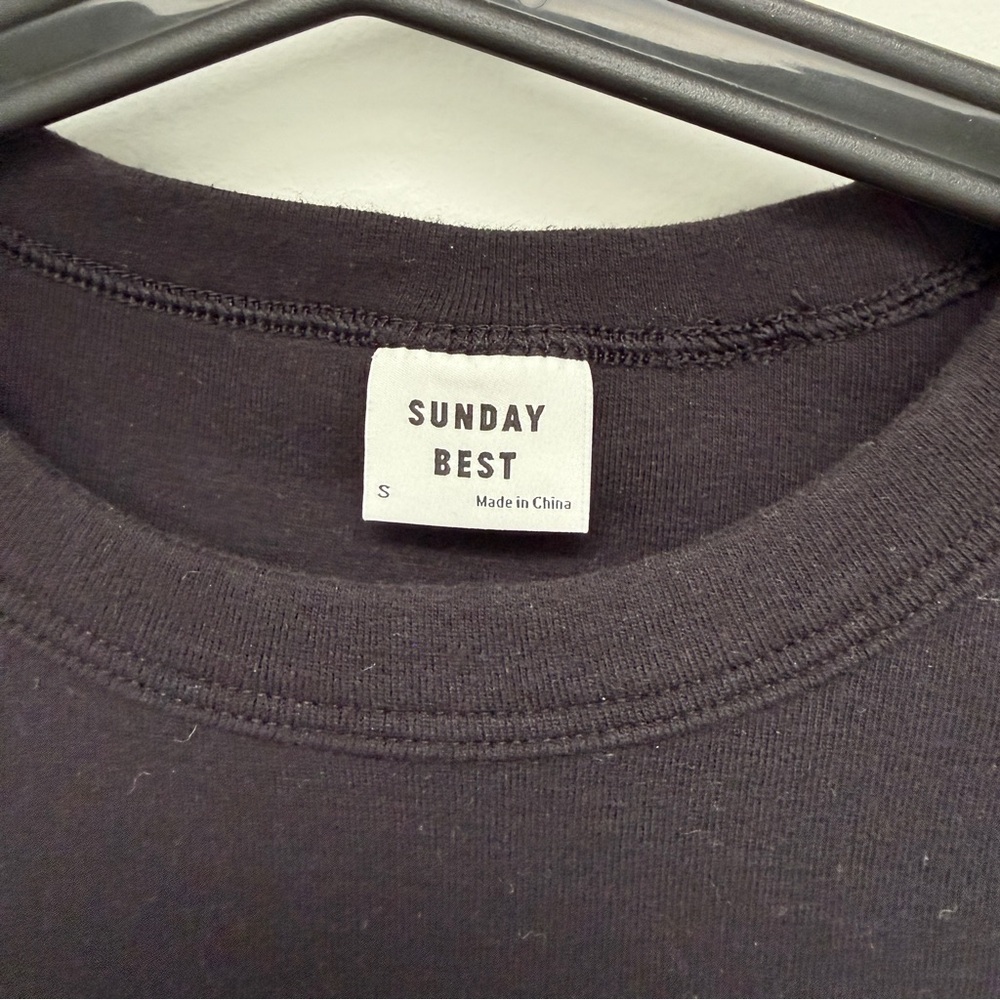 Aritzia Sunday Best BestHug Little Ribbed T-Shirt Black - Picture 4 of 5